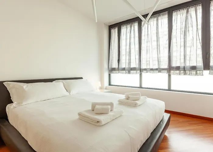 Easyhomes-madonnina View Apartment