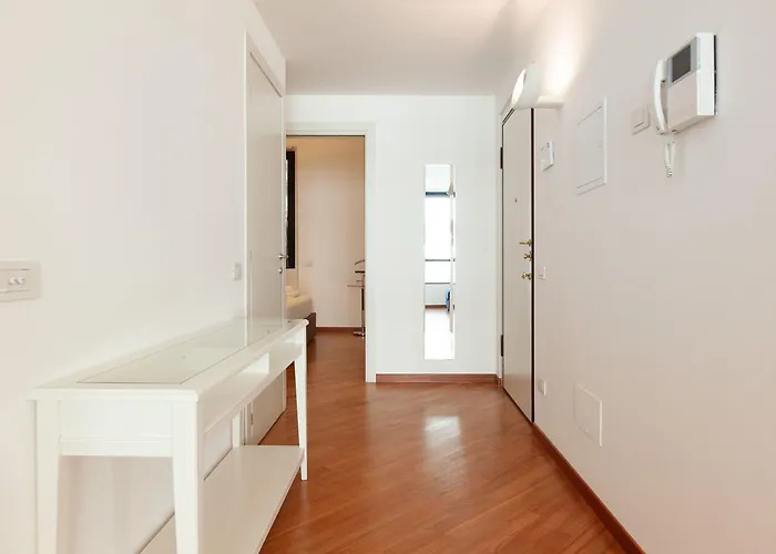 Apartment Easyhomes-madonnina View *