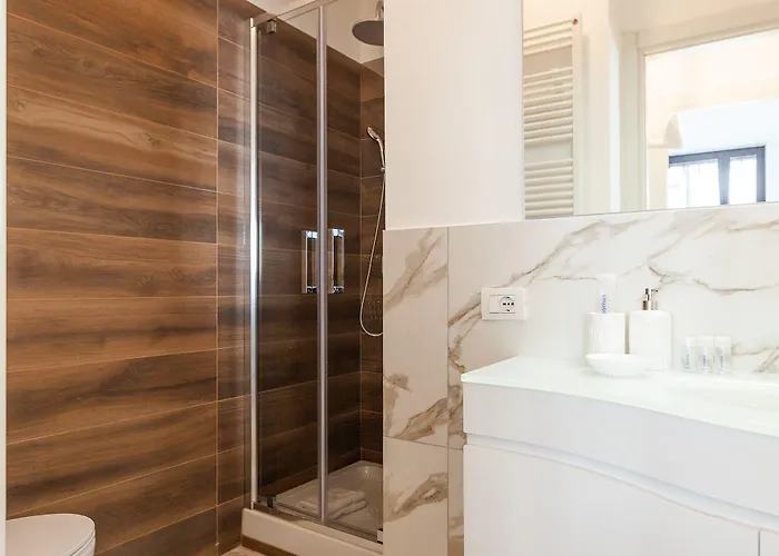 Apartment Easyhomes-madonnina View *